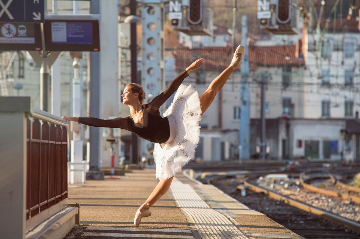 Dance Photography in Urban Spaces: Capturing Lyon’s Essence